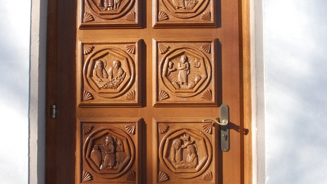 Wooden entrance door